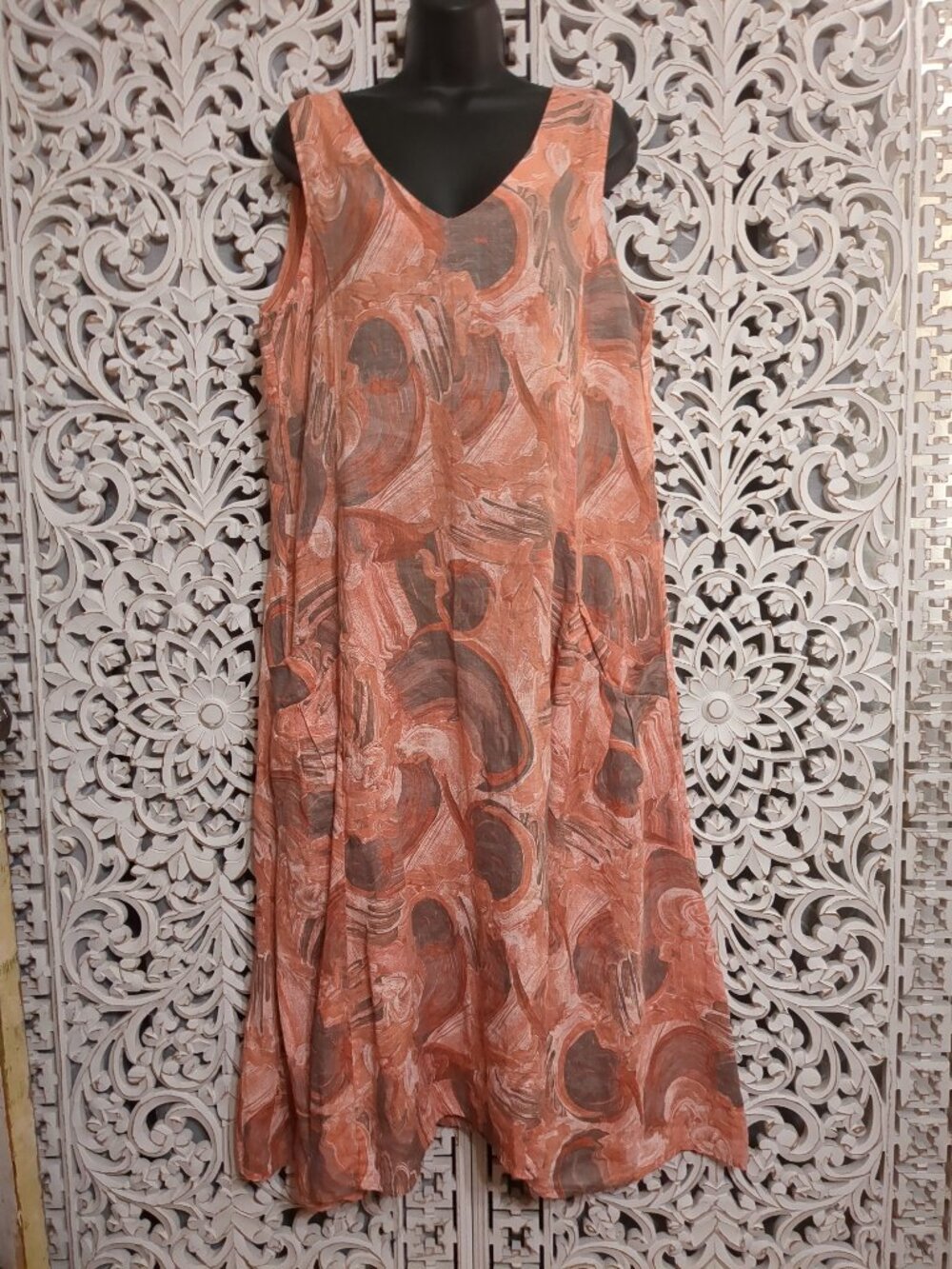 P2P 20" 🏵💥💛💥🏵 Lands Down Under Sleeveless Linen Midi Dress